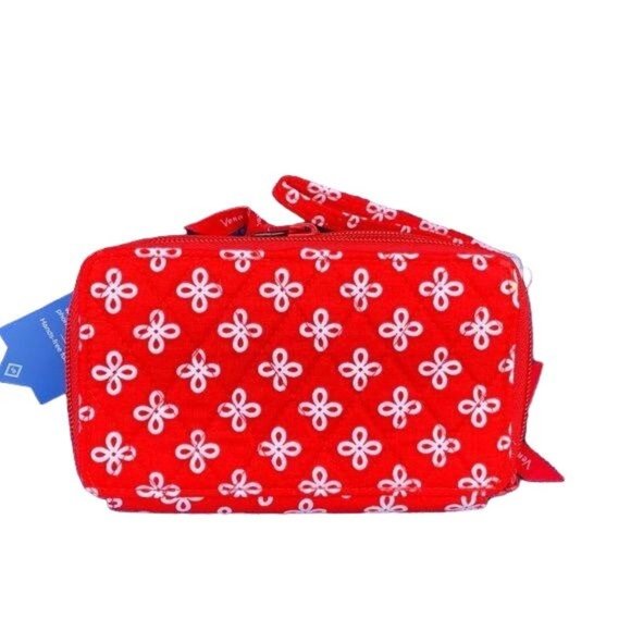 Vera Bradley University of Wisconsin Badgers RFID All In One Crossbody Wristlet